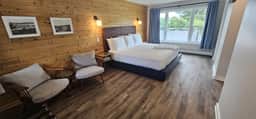 Juniper Motel-King Studio-Pet Friendly-Second Floor-Room 1