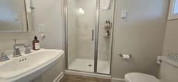 Juniper Motel-Single Queen-Studio-Second Floor-Room 3