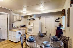 Moose Hollow Apartment