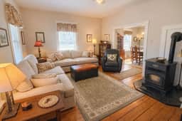 The Pritham House | Pet-Friendly, Public Beach & Dining