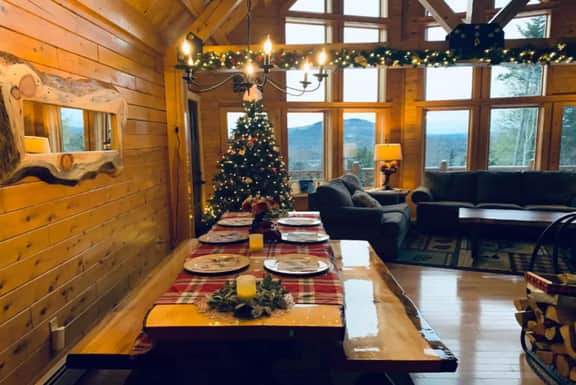 *Lake/Mtn View*Hot Tub*Fireplace*Game Room*