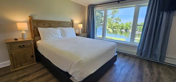 Juniper Motel-Double Queen-Pet Friendly-Second Level-Room 4