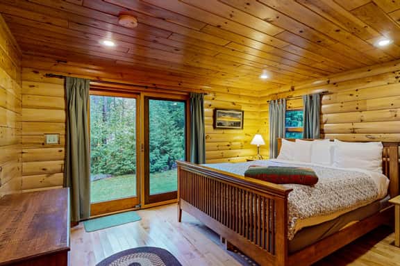 Loon Lodge