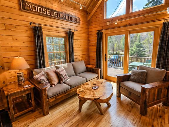 Mooseleuk Lodge