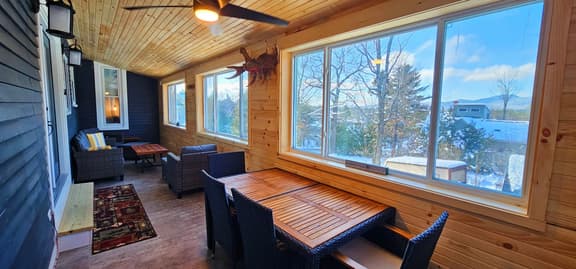 Pleasant Street Retreat -  Apartment 3BR