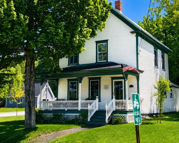 The Pritham House | Pet-Friendly, Public Beach & Dining