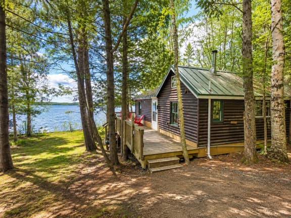 Birchwood Cabin